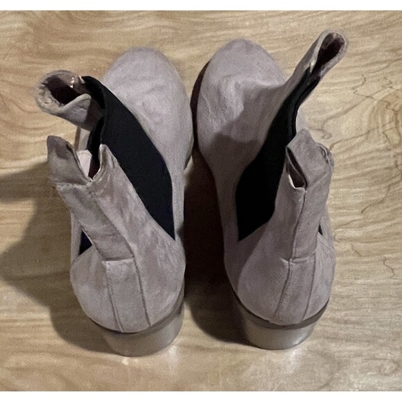 Forever 21 Chelsea Boots Pointed Toe Suede Heeled Size Womens 6 - Picture 2 of 11